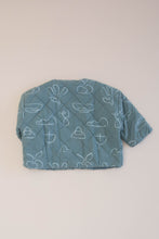 Load image into Gallery viewer, BOXY QUILTED JACKET, TRELLIS