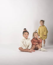 Load image into Gallery viewer, BOX LINEN SHORT, GOLDEN PALM