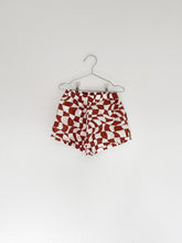 Load image into Gallery viewer, BOX LINEN SHORT, RUST CHECK