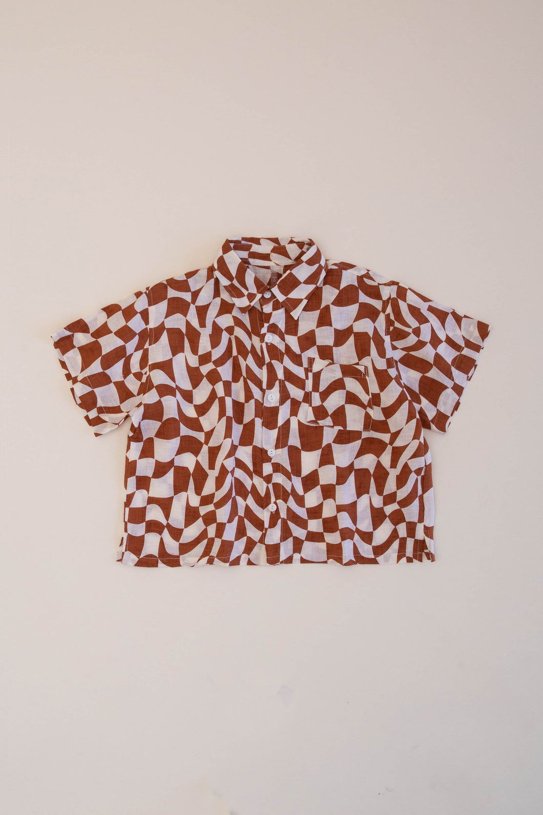 SHORT SLEEVE BOX BUTTON UP TOP, RUST