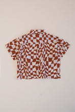 Load image into Gallery viewer, SHORT SLEEVE BOX BUTTON UP TOP, RUST
