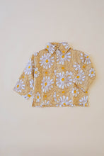 Load image into Gallery viewer, BOX BUTTON UP TOP, YELLOW FLORAL
